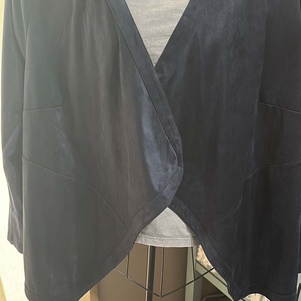 Unique Winged Open Front J.Jill Navy Blazer - Picture 3 of 12